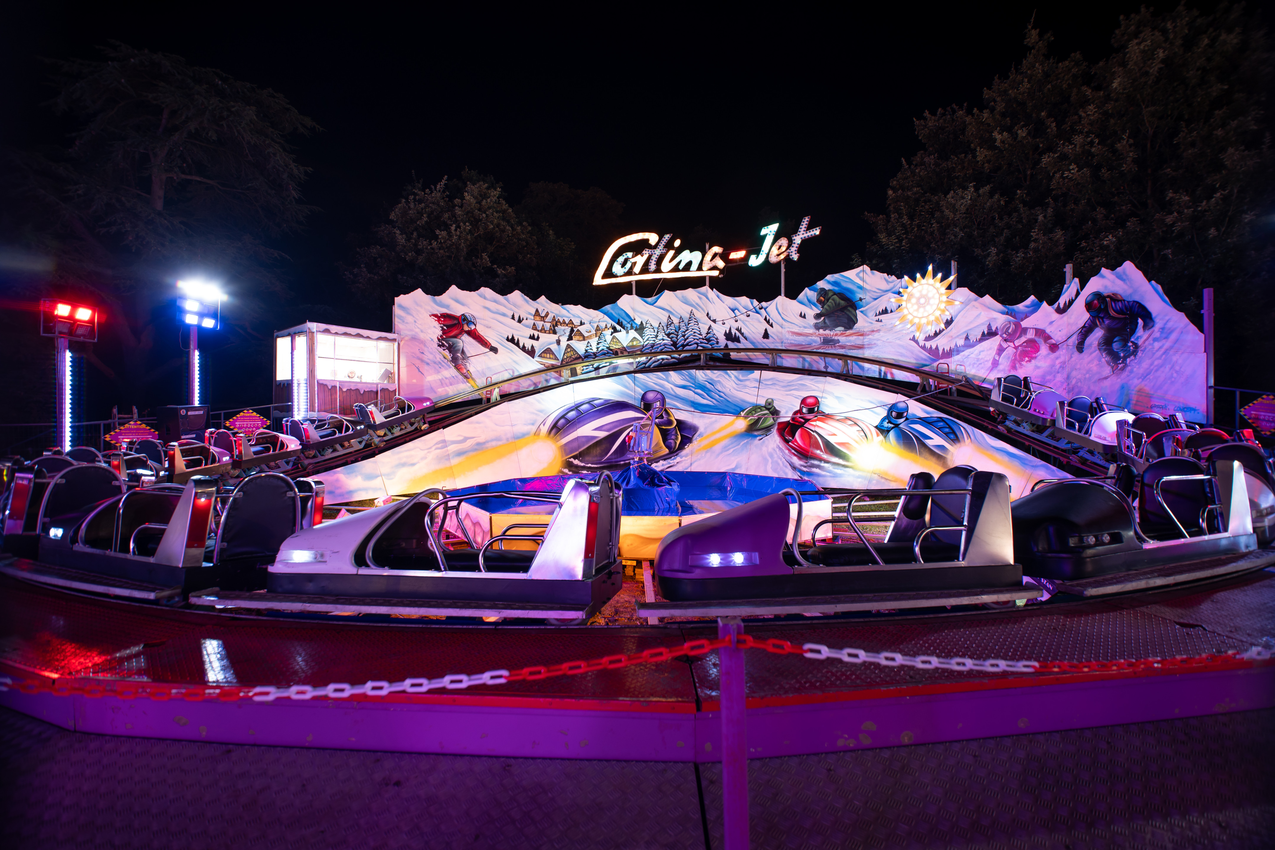 Fête à Neu-Neu (Neuilly-sur-Seine) Cortina Jet