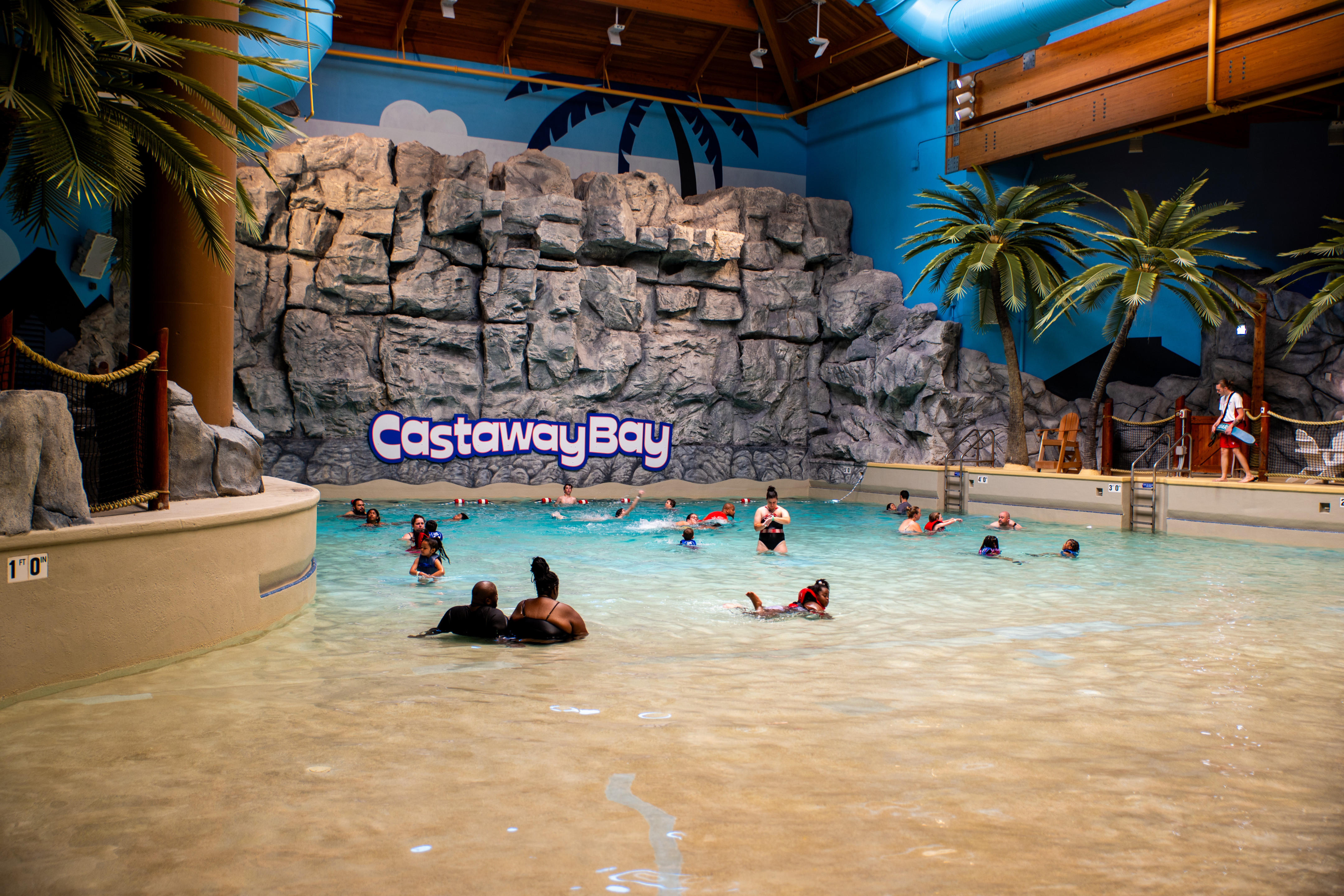 Castaway Bay Castawave Pool