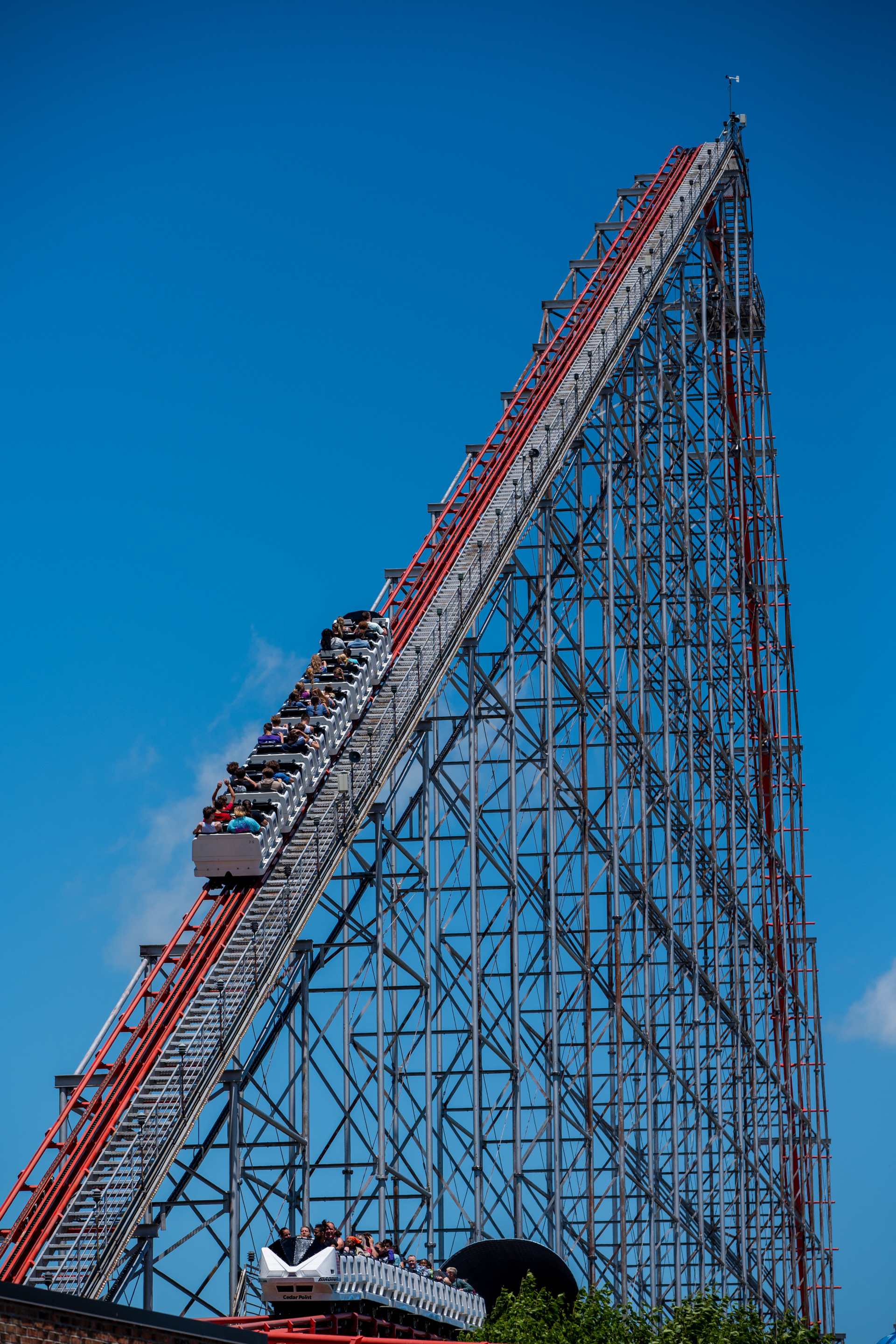 Cedar Point Magnum XL-200