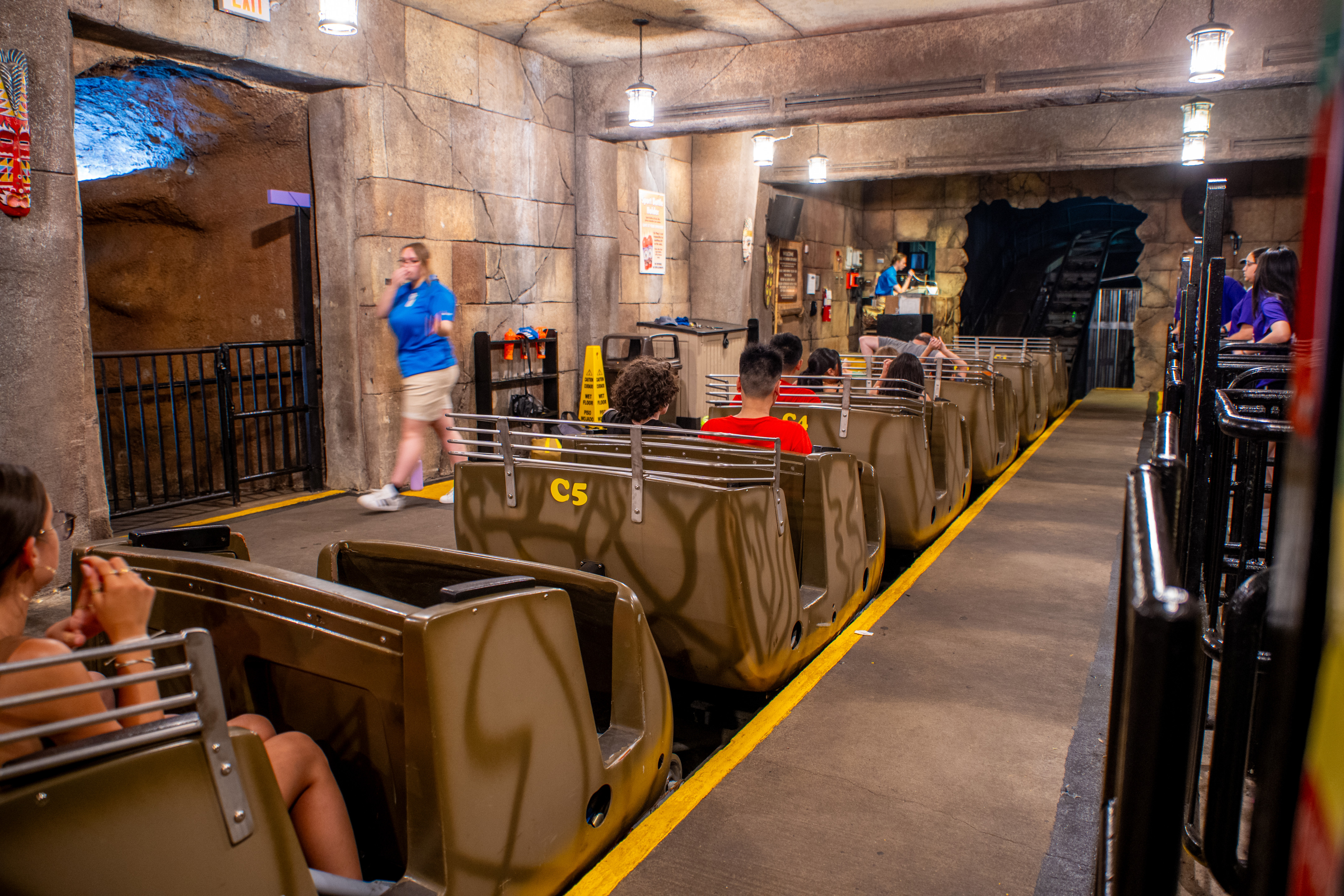 Six Flags Great Adventure Skull Mountain