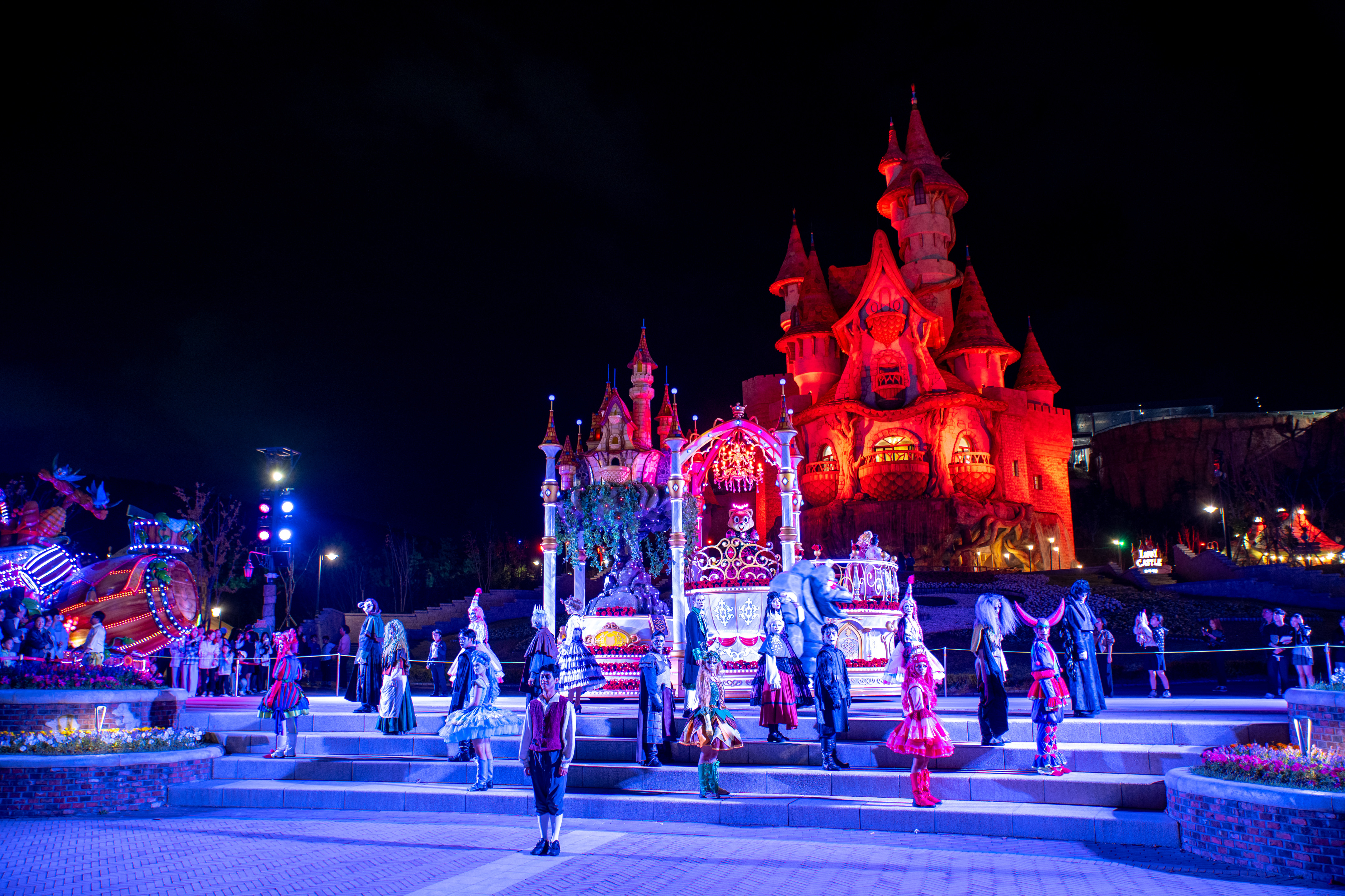Lotte World Adventure Busan Dark Forest Parade