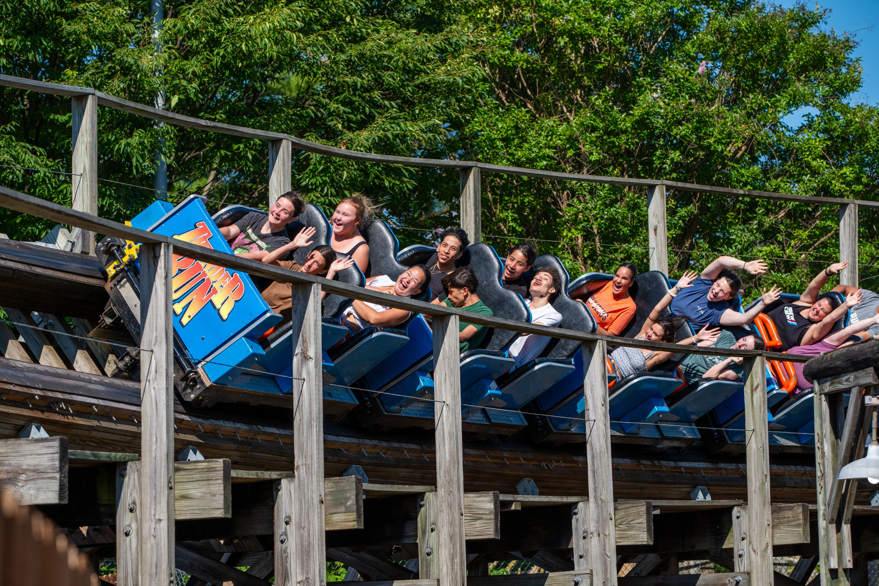 Kentucky Kingdom and Hurricane Bay Thunder Run