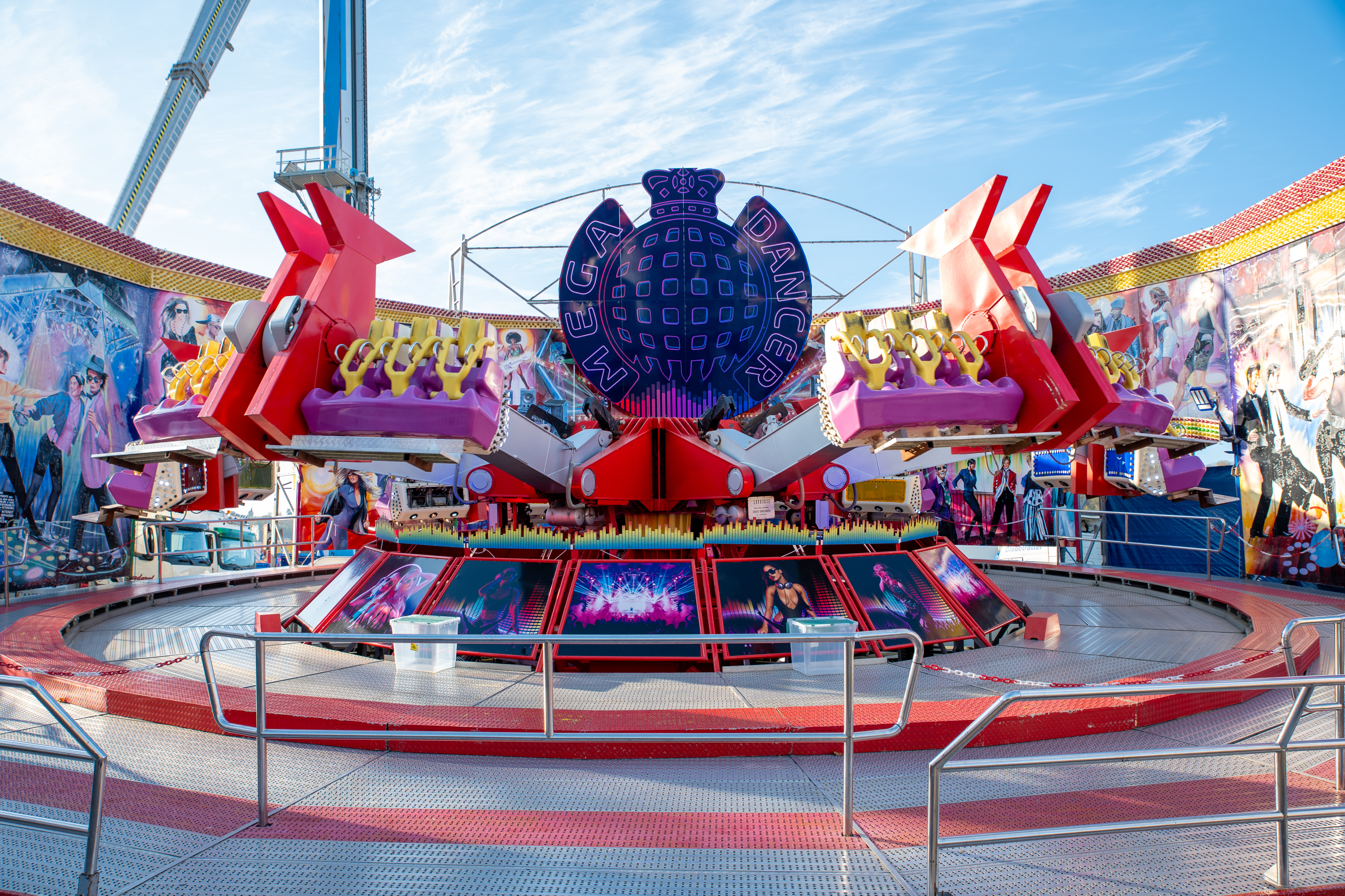 Foire Saint-Romain de Rouen Megadancer - Ministry of Sound